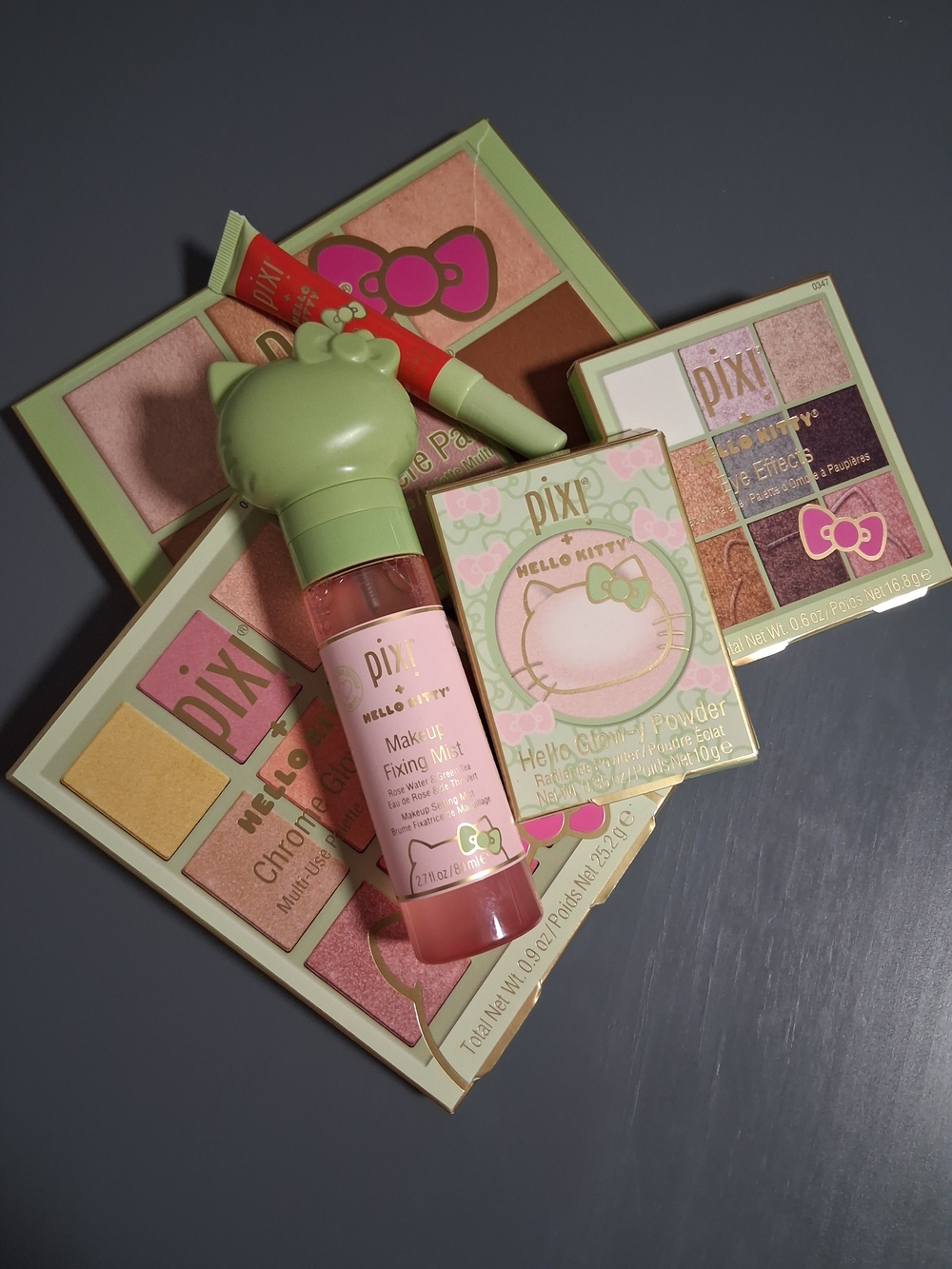 LIMITED EDITION!! Pixi x Hello Kitty Bundle